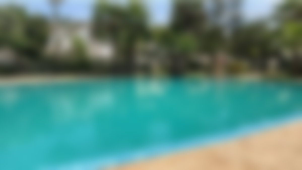 فيلا حديثة مع حديقة ومسبح في سيدي رحال للبيع