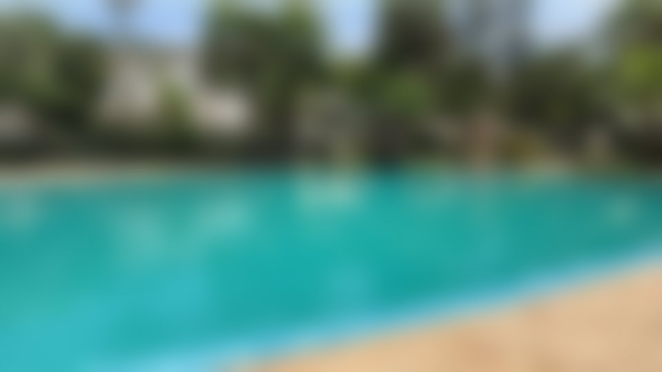 فيلا حديثة مع حديقة ومسبح في سيدي رحال للبيع