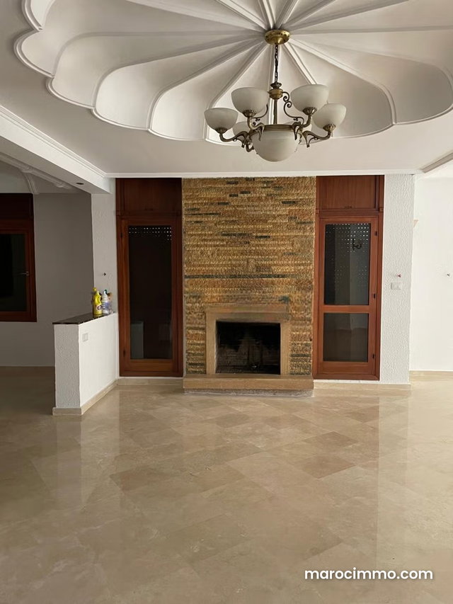 Villa d’Exception à Louer – Bourgogne Ouest — 2