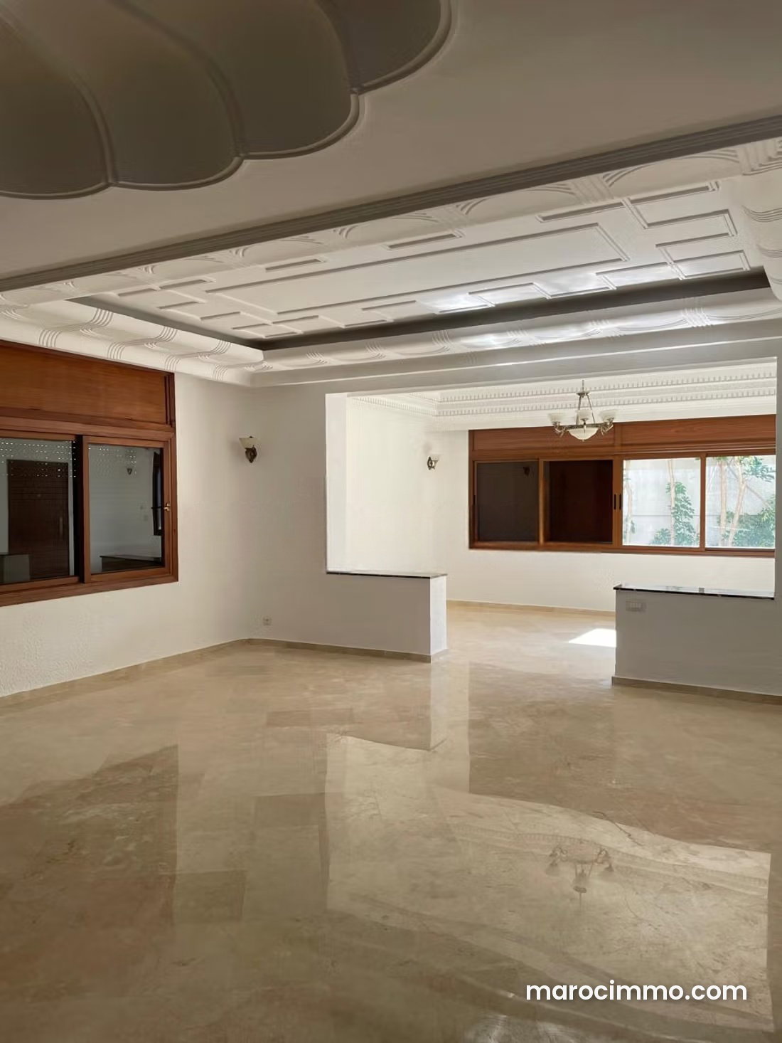 619 sqm Villa, 6 Bedrooms, Garden and Terrace, Bourgogne, Casablanca — Casablanca