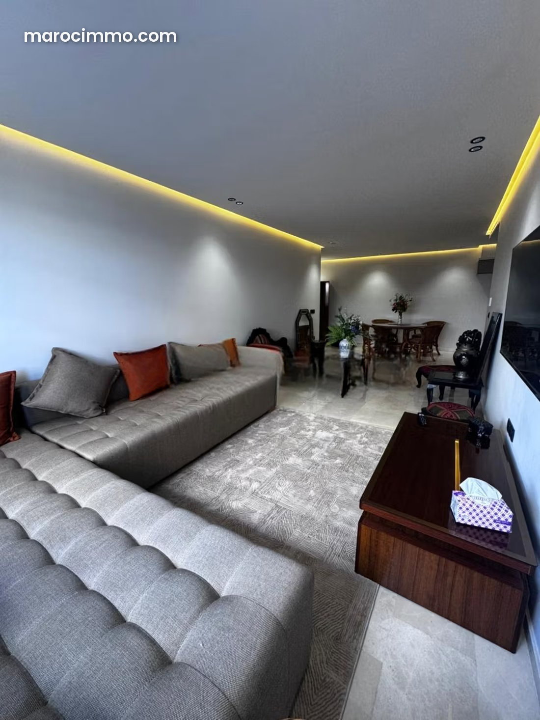 Furnished 80 m² Apartment, South-Facing, Terrace, Oasis Casablanca — Casablanca