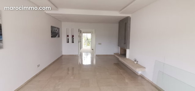 Apartment for rent with unobstructed view in Ain Diab. 136 m2 — 2