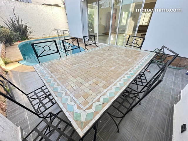 Superbe villa de 5 chambres avec piscine et jardin à Quartier Oasis — 3