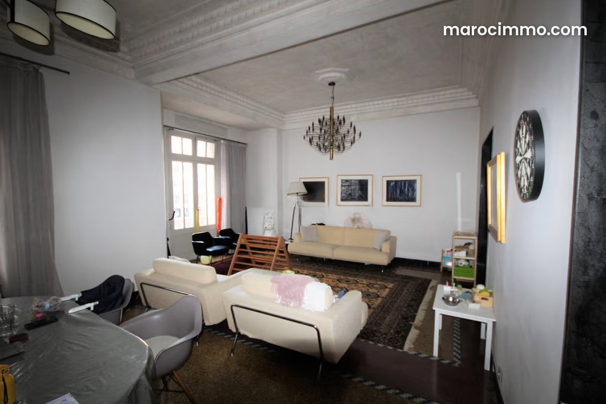 Vend Charme Rénové de l’Art Déco 175 M²