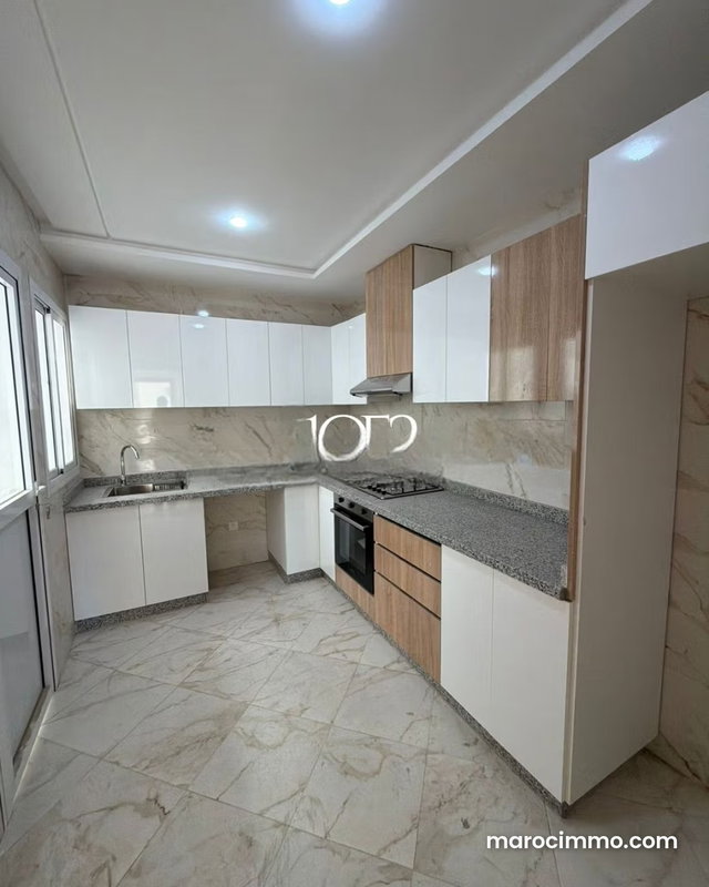 Appartements à vendre – Quartier Moujahidine — 4