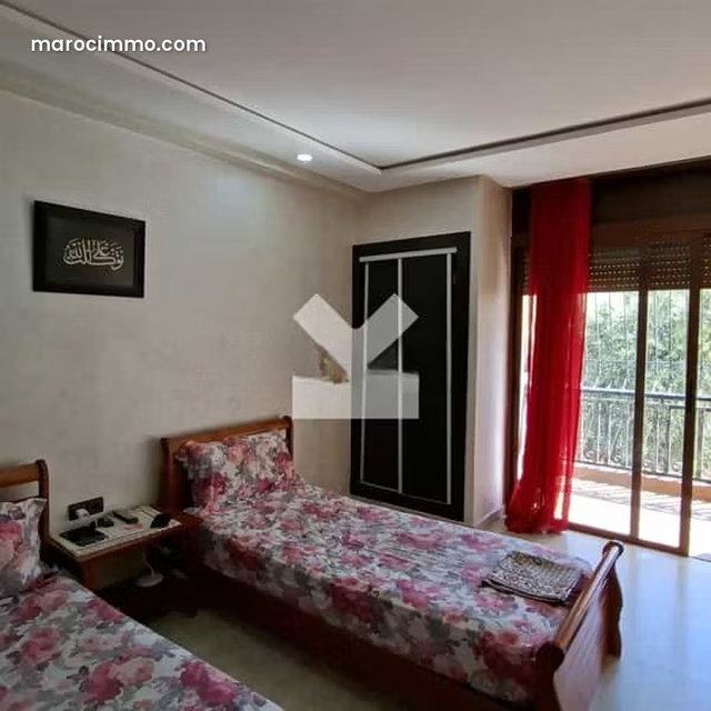 Appartement à Vendre de 174.0 m² à Casablanca, Belvedere Roches Noires — 3