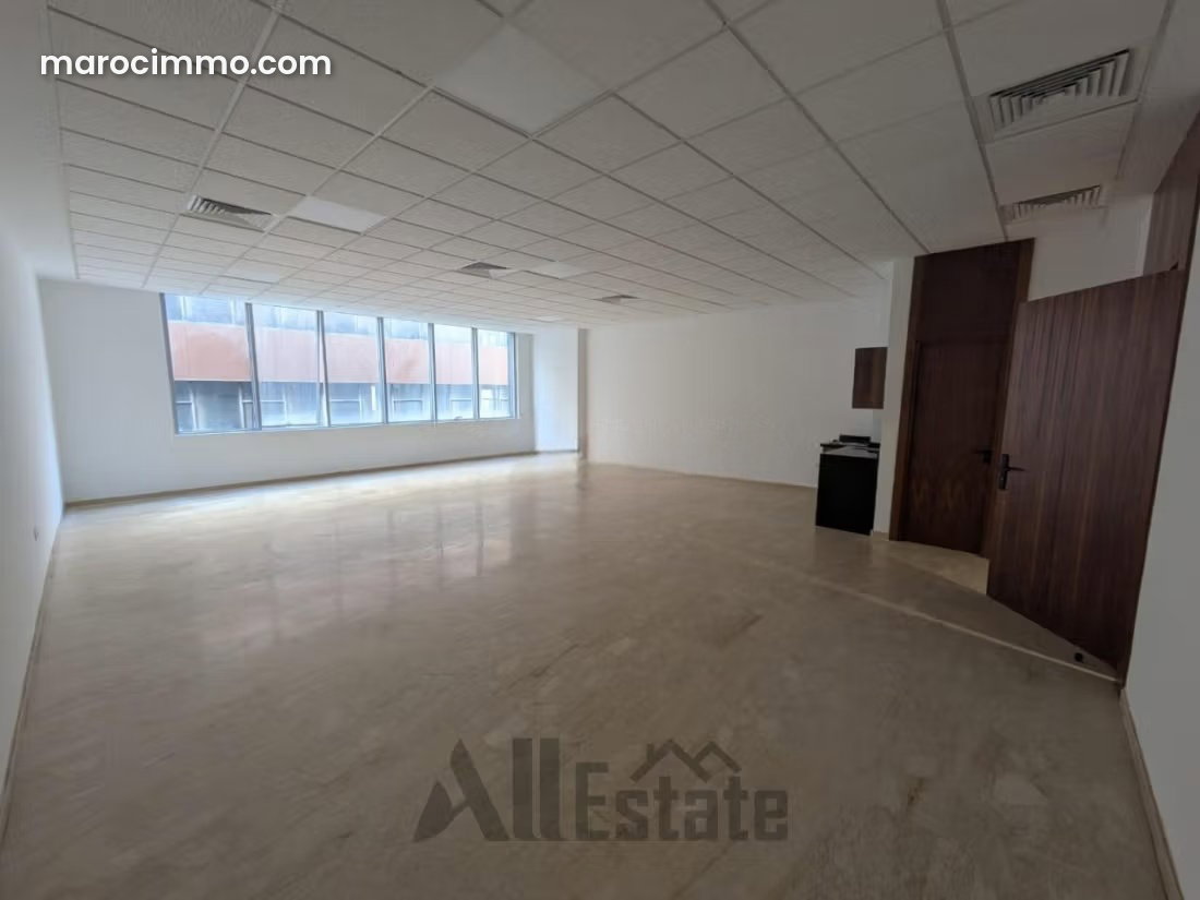 Bureau lumineux à louer à Sidi Maarouf Casablanca — Casablanca