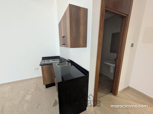 Bureau neuf à louer – Sidi Maarouf — 4