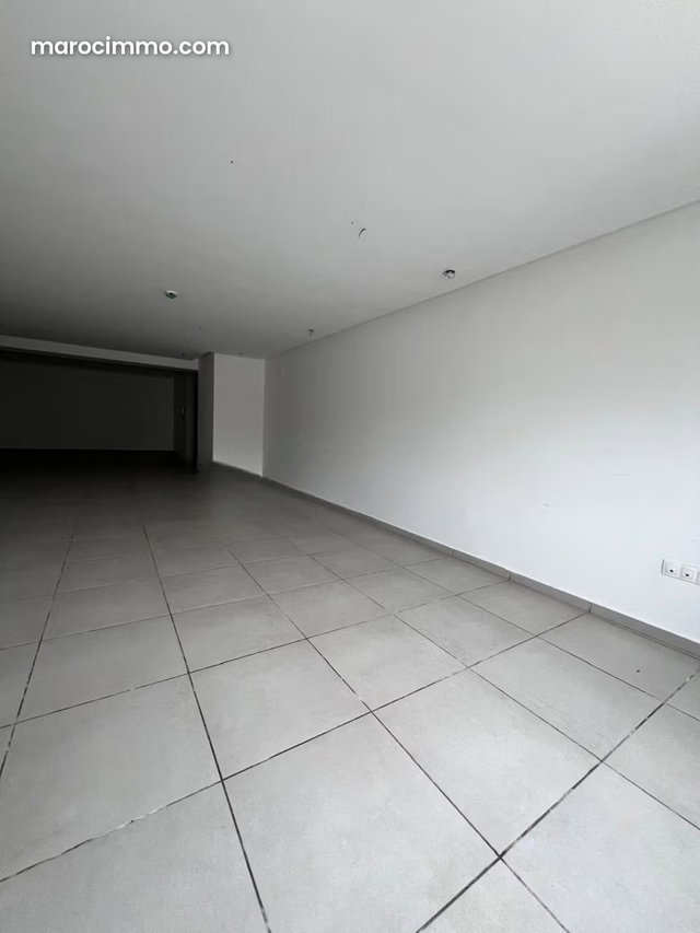 Location plateau bureau tanger centre — 2