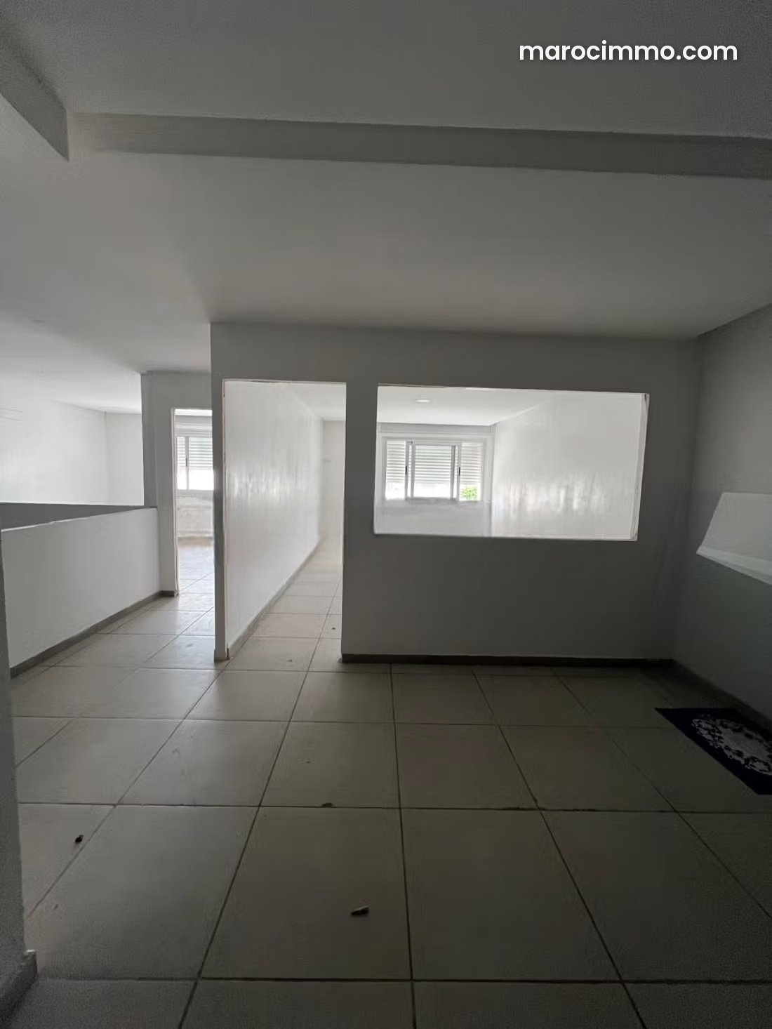 90 m² Office for Rent in Tangier City Centre — Tangier