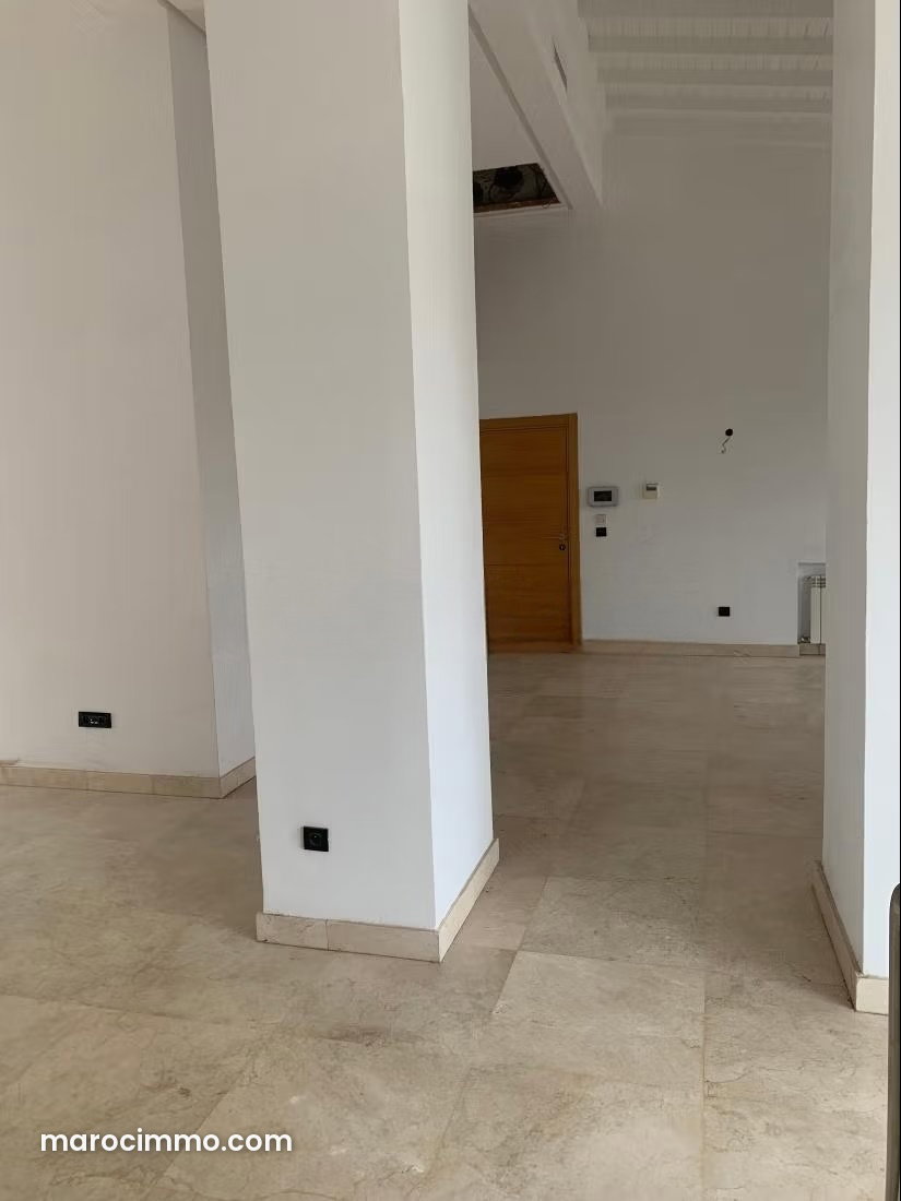 Duplex 220 m² avec piscine et jardin, Ville Verte Bouskoura — Bouskoura