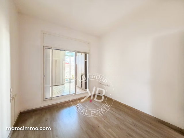 Affaire à saisir pour cet appartement à vendre — 4