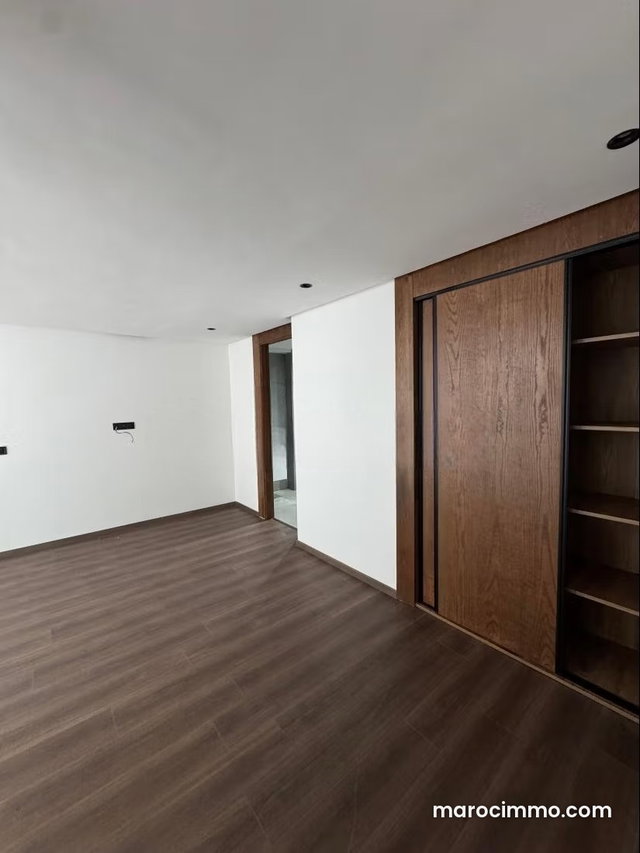 Vente d'un bel appartement à Palmier. 1 chambre. Double vitrage et porte blindée — 5