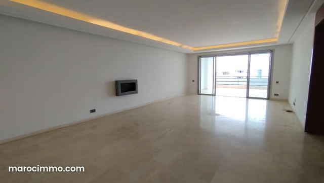 Produit rare dernier étage vue mer belle terrasse cote salon — Casablanca