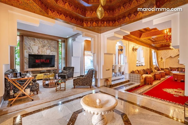 Villa de prestige avec piscine dans résidence sécurisée — 4