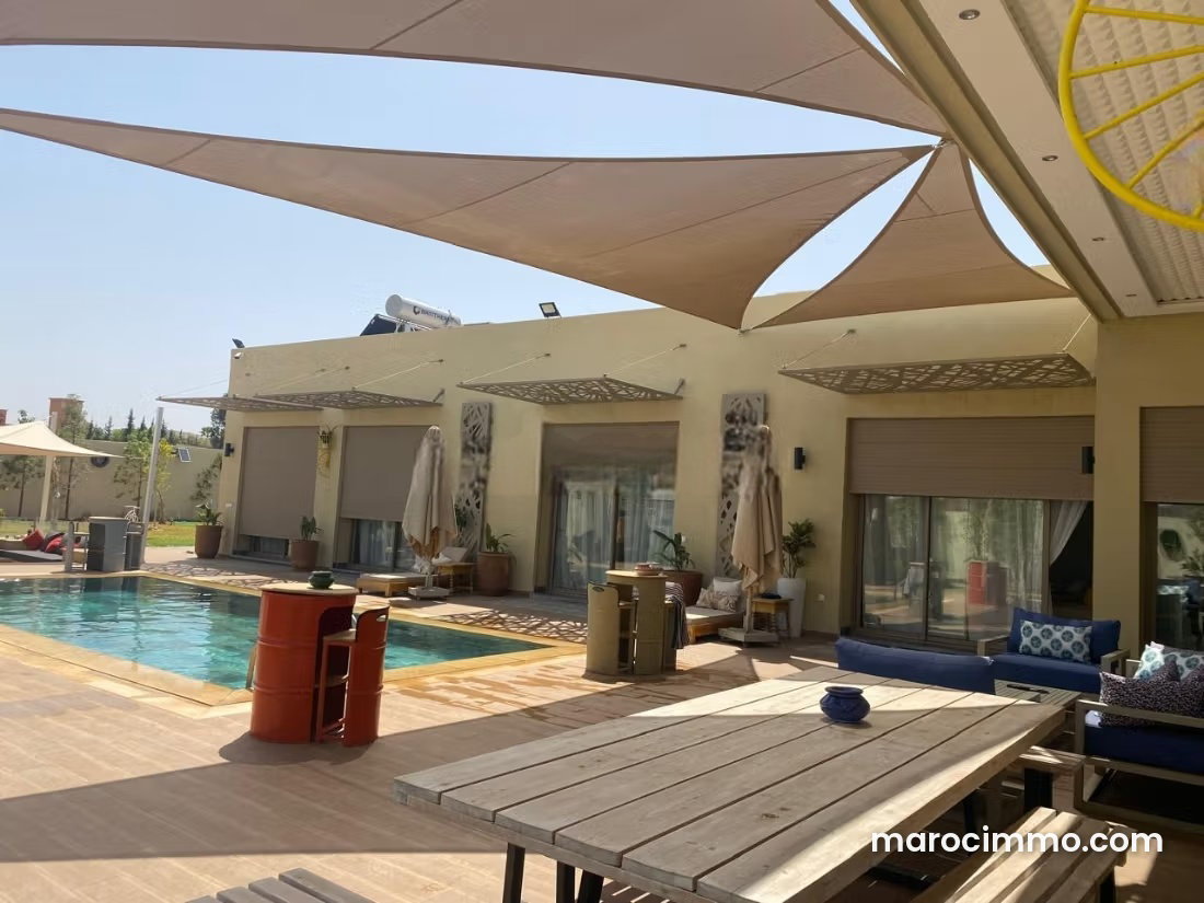 400 m² Villa with Swimming Pool, Route de Casablanca, Marrakech — Marrakesh