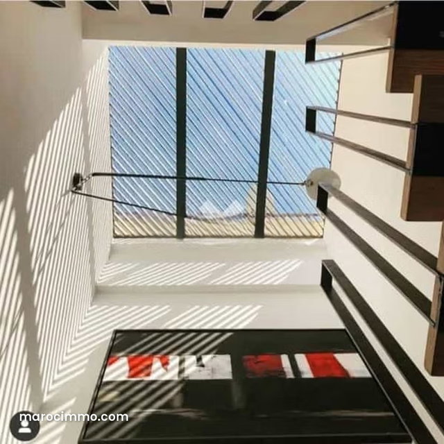 Appartement à Louer de 250.0 m² à Casablanca, Racine — 3