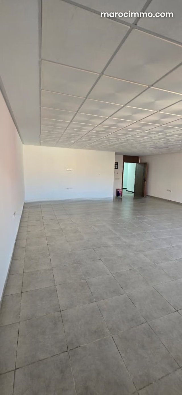 Plateau bureau neuf à louer de 70m² à guéliz — 2