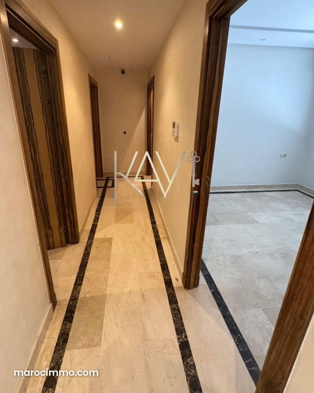 Appartement à vendre – Centre ville de Tanger — 4