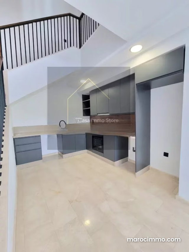 Duplex vide one hill — 3