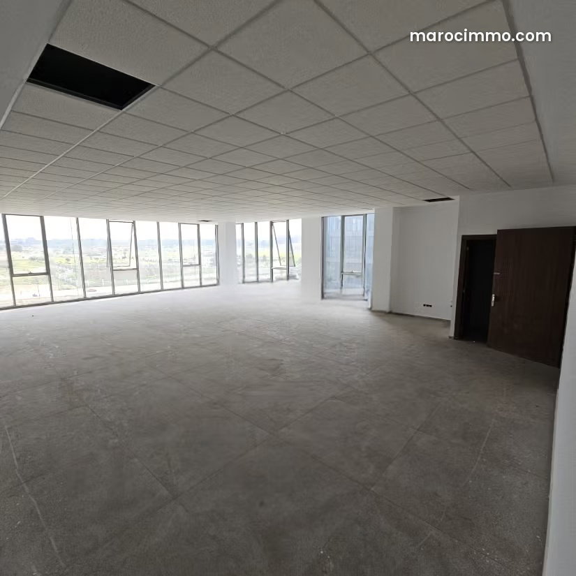 Bureau 140 m² neuf et lumineux, Sidi Maarouf, Casablanca — Casablanca