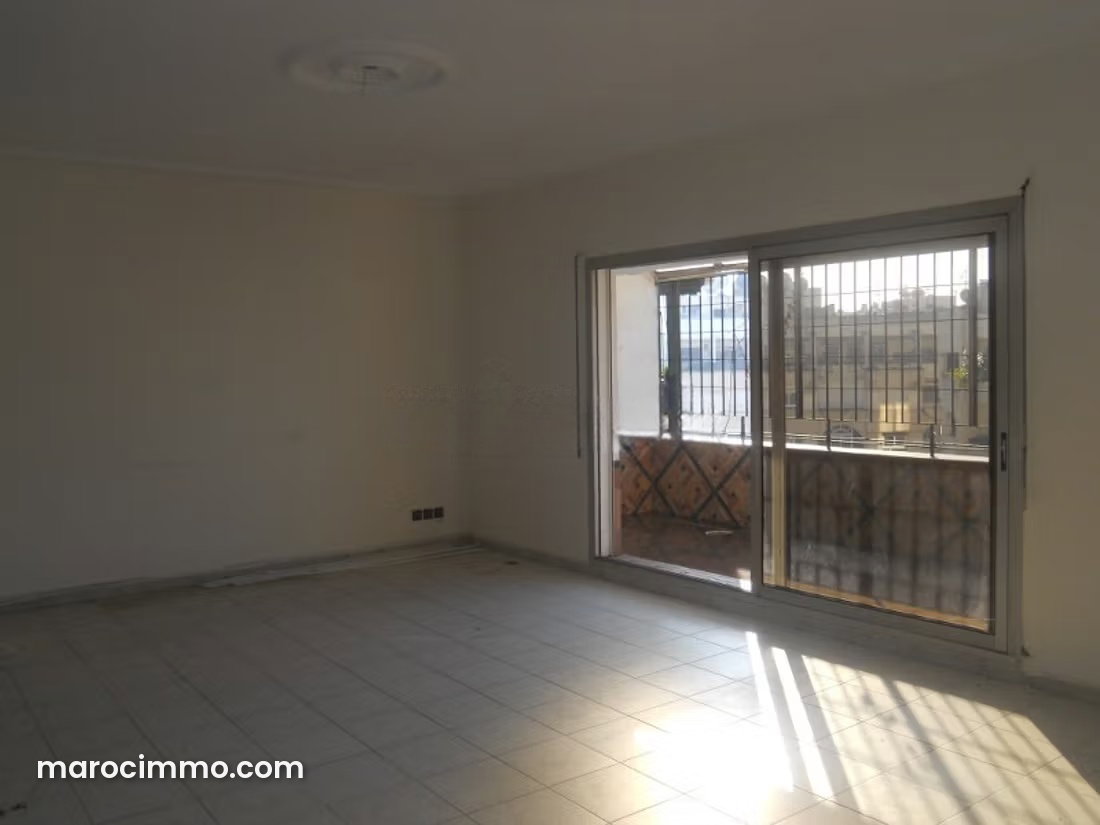 Three-room apartment for rent in Racine, Casablanca — Casablanca