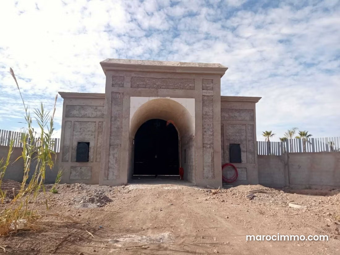 6,000 sqm Commercial Property with Land, Amezmiz Road, Marrakech — Marrakesh