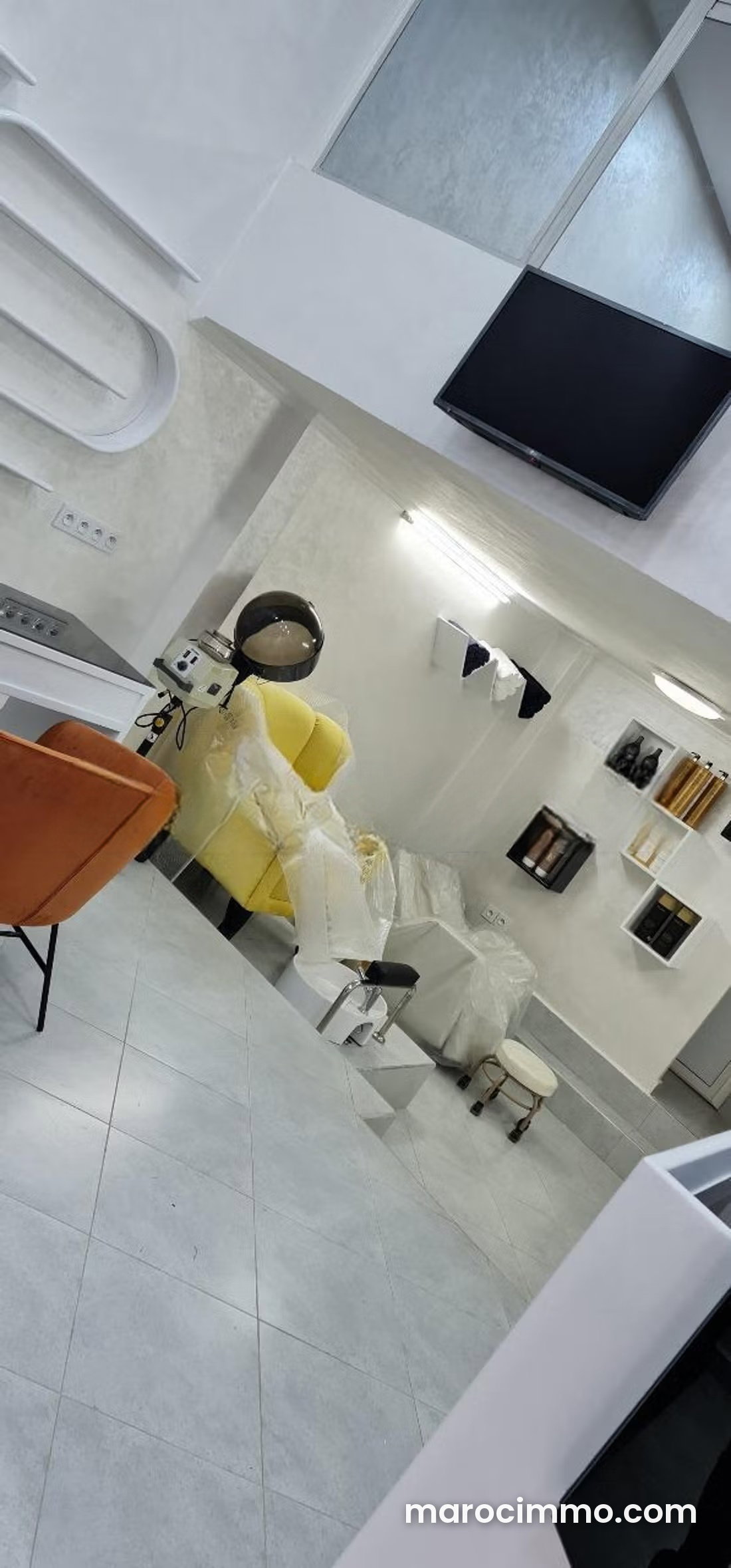 Local commercial 130 m² à vendre à Fès, prêt à exploiter — Fès