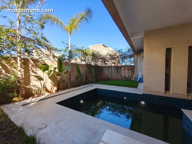 Location magnifique villa meublée à route de l’ourika. 250 mètre — 2