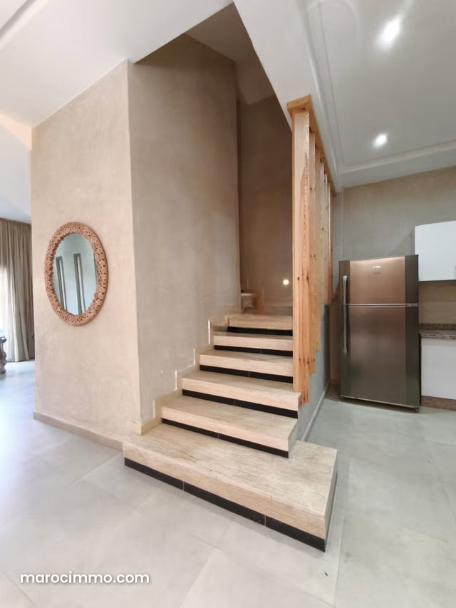 Location magnifique villa meublée à route de l’ourika. 250 mètre — 5