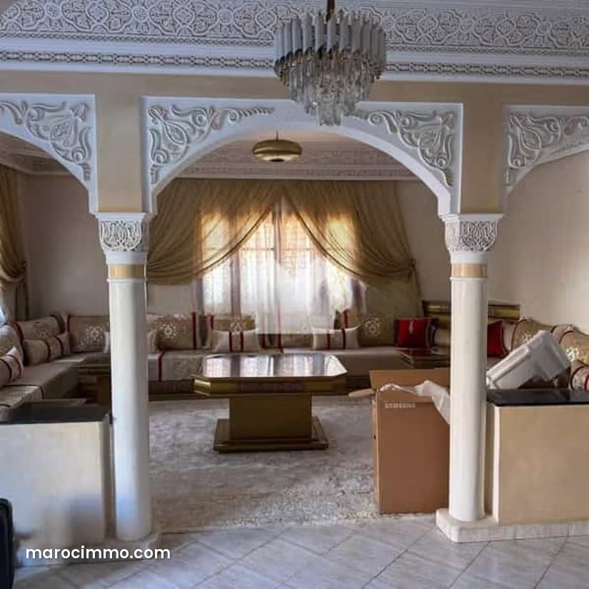 Newly built 405 m² villa with 7 bedrooms and a garage in Massira 2, Marrakech — Marrakesh