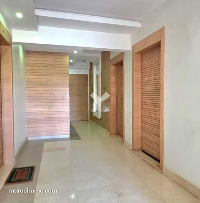Appartement à Vendre de 130.0 m² à Casablanca, Californie — 4
