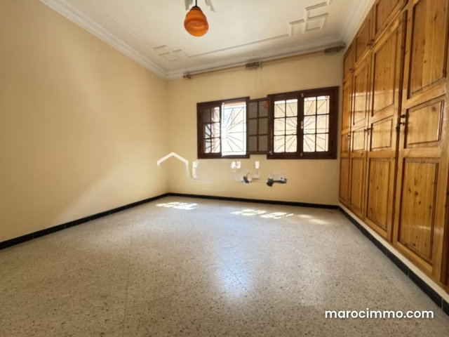Immeuble de 128 m² à Casablanca — 2