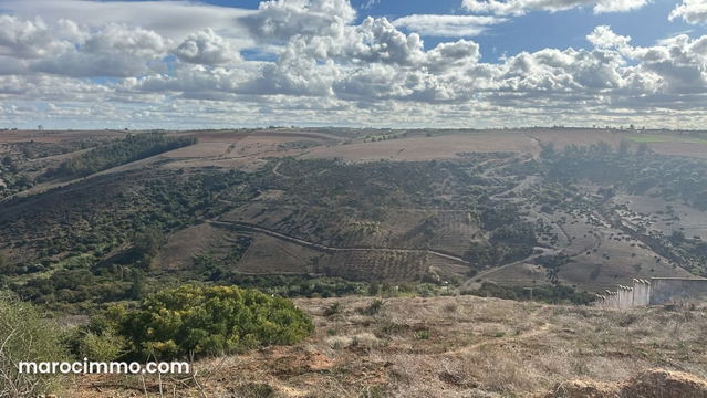 Terrain à vendre Souissi Rabat – 2 424 m² – Vue panoramique vallée — Rabat