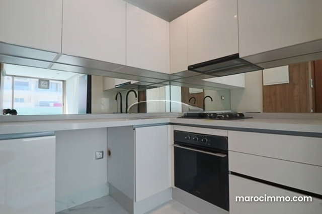 Studio à louer sur Val d'Anfa 46 m² — 3