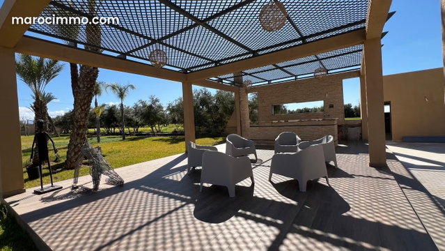 À Vendre villa de Prestige sur 2 Hectares — 3