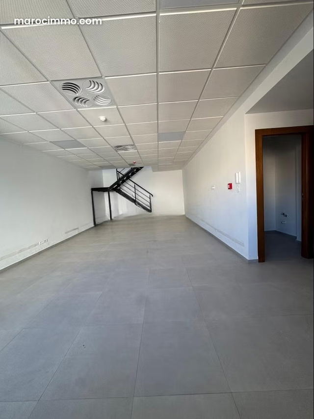 Duplex bureau a centre ville de 114 m2 à louer — Tanger