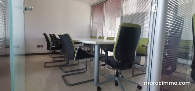 Bureaux à vendre à Les Hôpitaux. Surface totale 84 m². Climatisation — 3