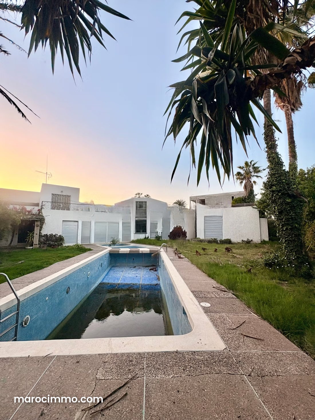 Villa 550 m² sur 1324 m² avec piscine, Suisse, Agadir — Agadir
