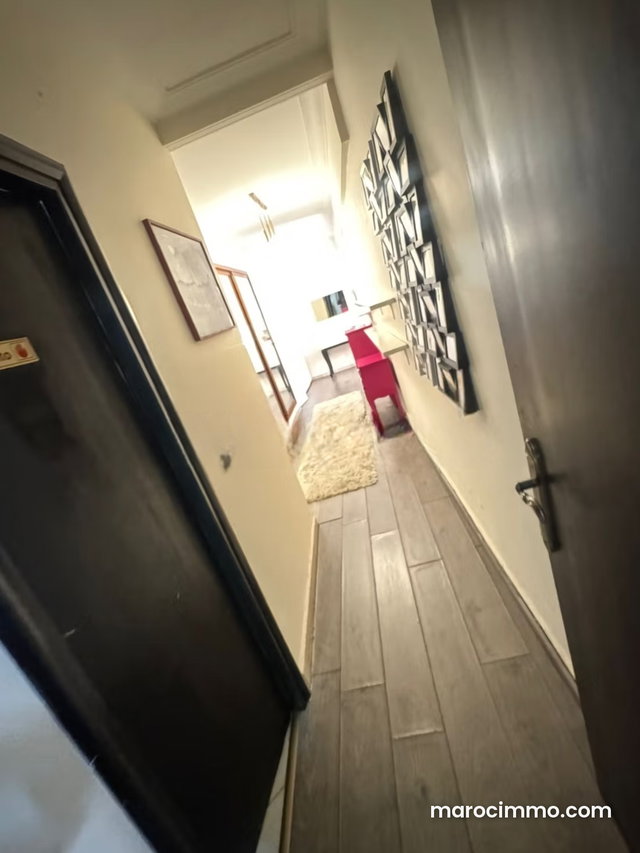 Appartement à vendre à Roches Noires. 2 chambres agréables. Ascenseur — 4