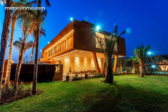 Somptueuse villa à vendre à Agdal 2300m2 — 2