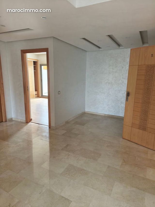 Appartment/ résidence fermée/3 chambres/ hermitage — 4