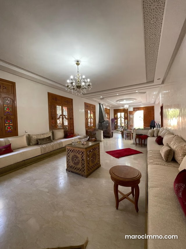 Villa à vendre de 500 m² habitables – 3 façades — 2