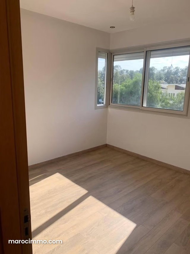 A louer un appartement 3ch vide sur Prestigia — 3