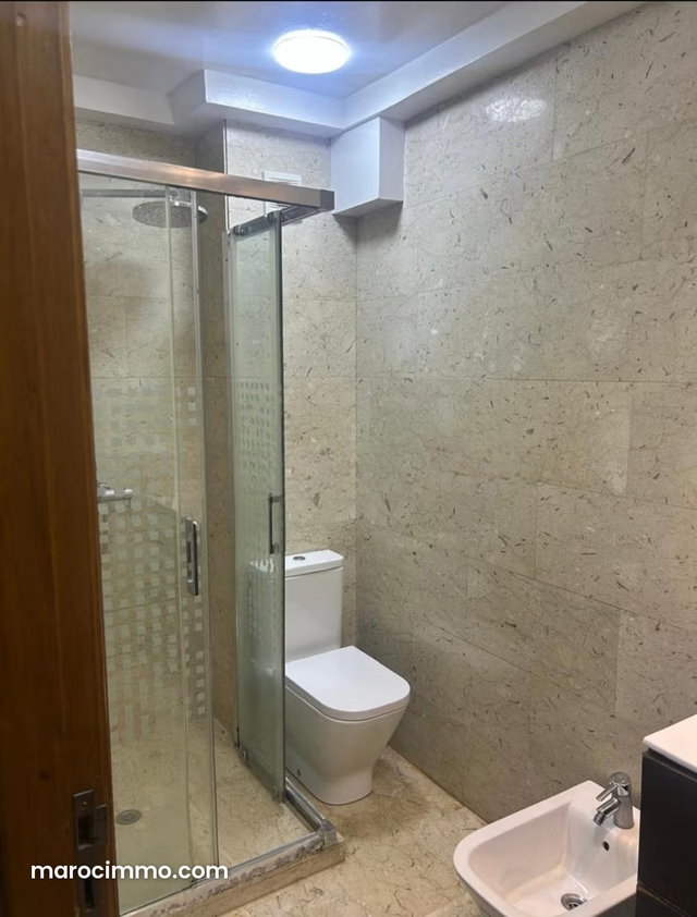Appartement à l'achat à Oasis. Surface de 94 m². Ascenseur et stationnement — 5