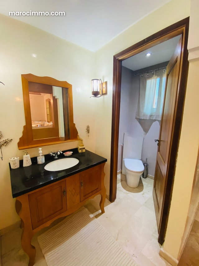 Appartement refait a neuf a vendre sur Beausejour boulevard Omar Khiam, 164m2,3 chambres — 3