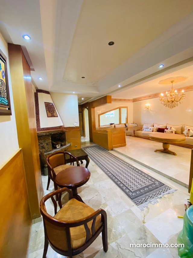 Appartement refait a neuf a vendre sur Beausejour boulevard Omar Khiam, 164m2,3 chambres — 2