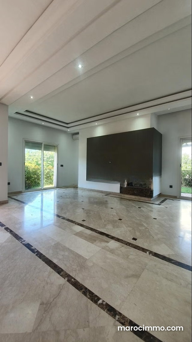 Très joli villa à louer à Ain Diab — 4