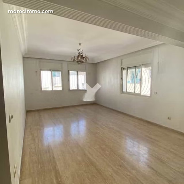Appartement à Vendre de 109.0 m² à Casablanca, Mers Sultan — 3