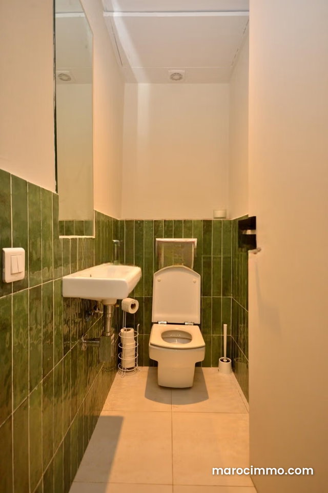 Très bel appartement en location à Bourgogne Ouest. 2 pièces confortables. Bien meublé — 5